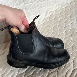 Blundstone Black Leather Chelsea Boots